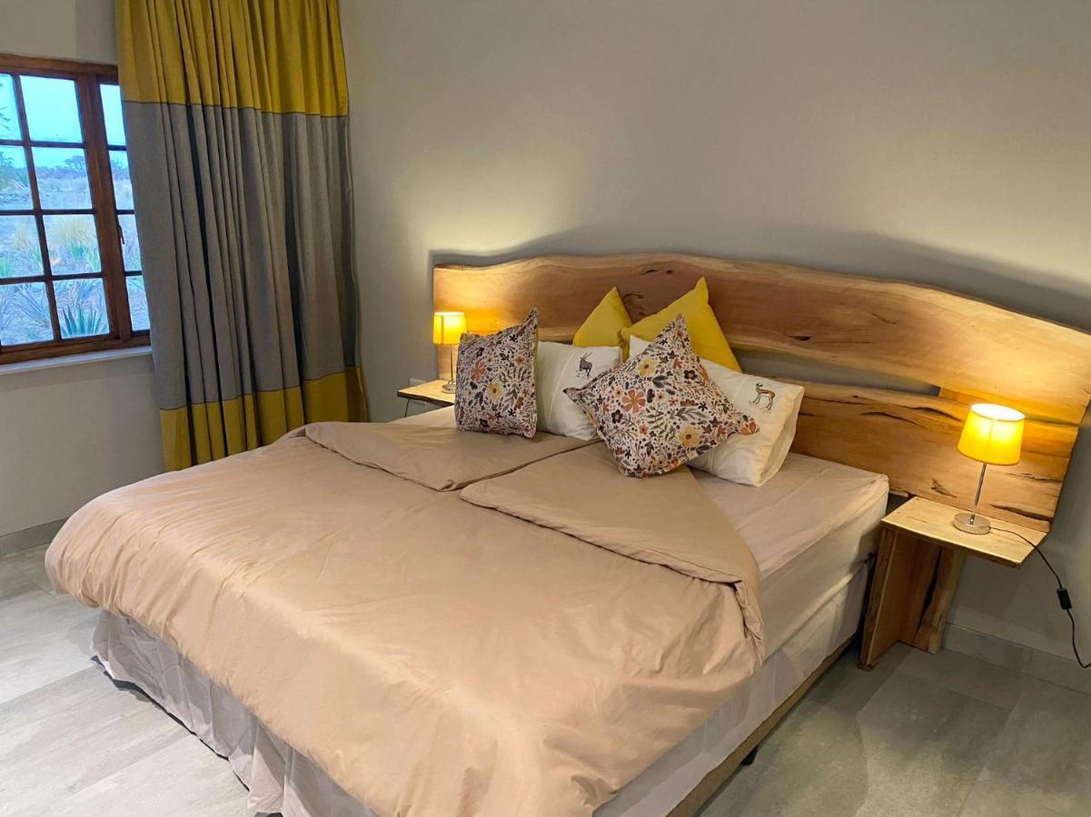 Otjisazu Guest Farm Villa Khorusepa ภายนอก รูปภาพ