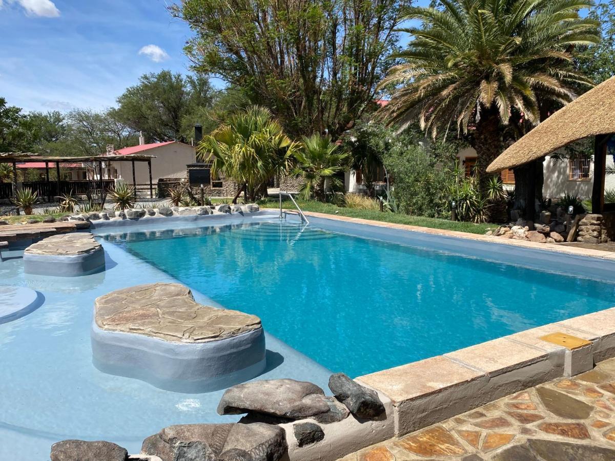 Otjisazu Guest Farm Villa Khorusepa ภายนอก รูปภาพ