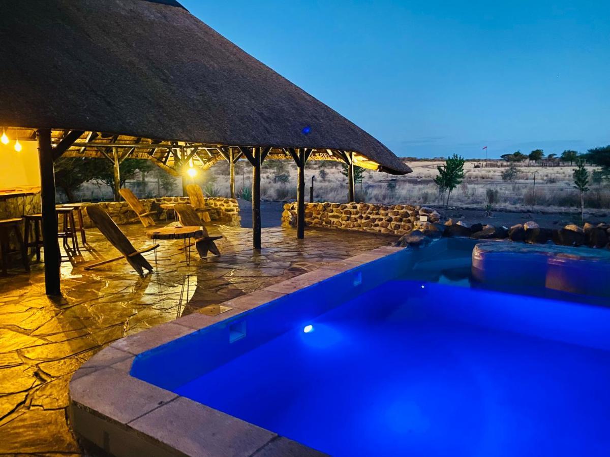 Otjisazu Guest Farm Villa Khorusepa ภายนอก รูปภาพ