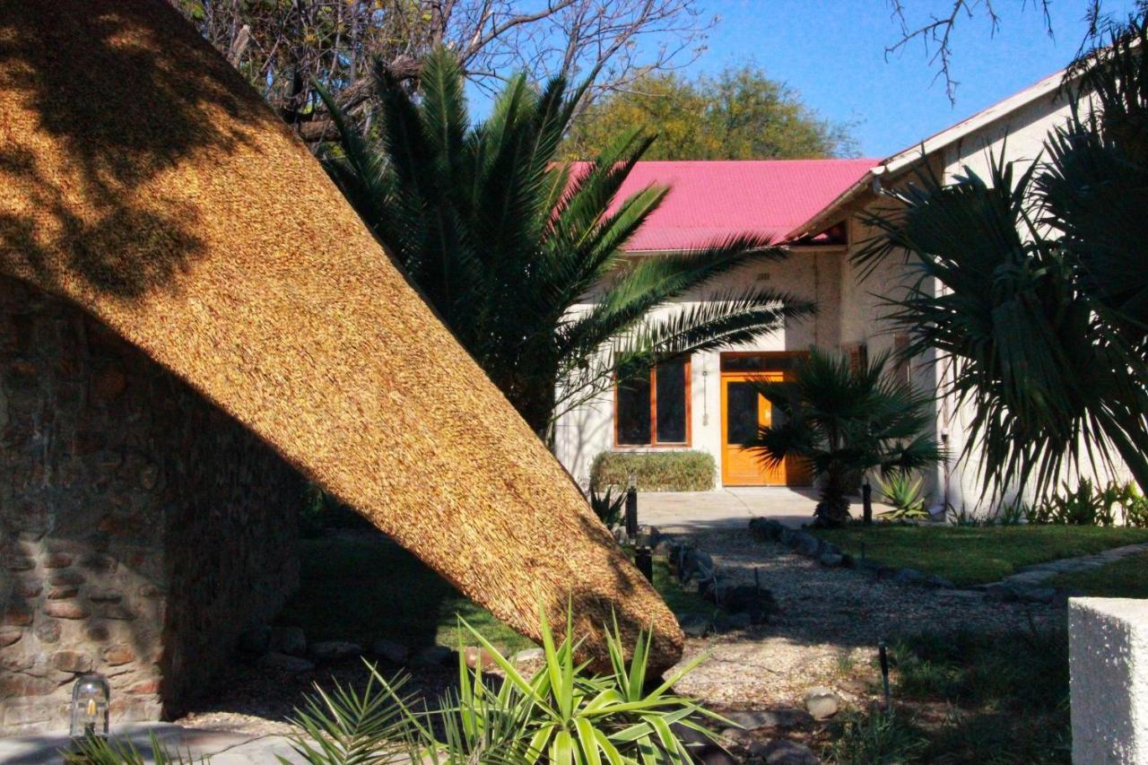 Otjisazu Guest Farm Villa Khorusepa ภายนอก รูปภาพ